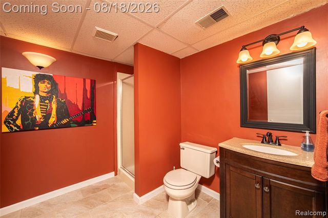 7521 Hickory Hill Drive, West Bloomfield, MI 48322