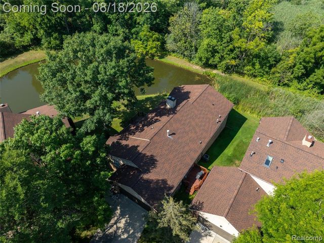 7521 Hickory Hill Drive, West Bloomfield, MI 48322