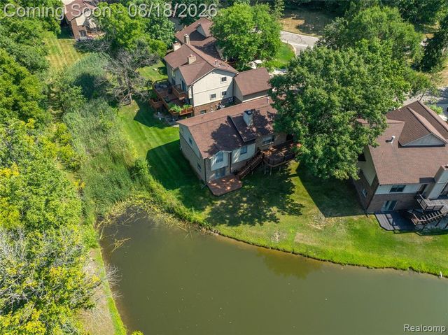7521 Hickory Hill Drive, West Bloomfield, MI 48322