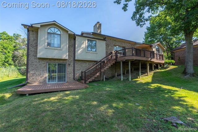 7521 Hickory Hill Drive, West Bloomfield, MI 48322