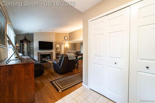 7521 Hickory Hill Drive, West Bloomfield, MI 48322