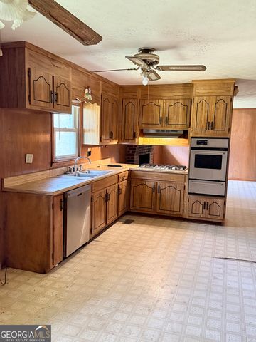 135 2nd Street, Rockmart, GA 30153