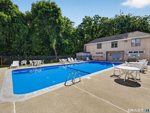 520 Shennecossett Road 7, Groton, CT 06340