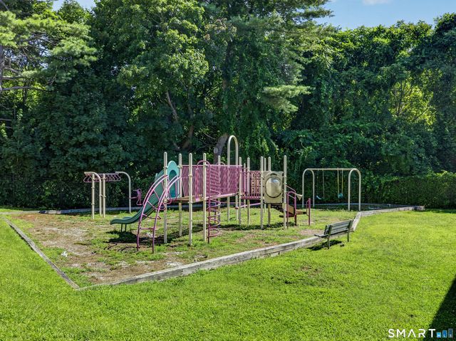 520 Shennecossett Road 7, Groton, CT 06340