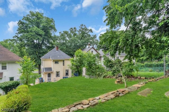 4 Park Heights Ave, Dover Town, NJ 07801