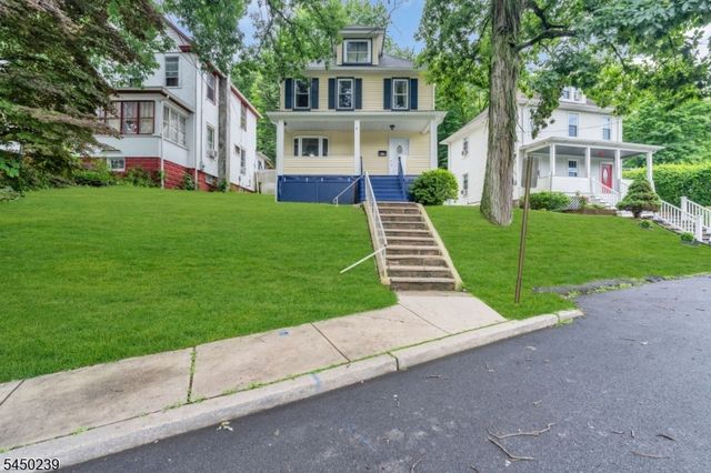 4 Park Heights Ave, Dover Town, NJ 07801