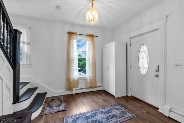 4 Park Heights Ave, Dover Town, NJ 07801