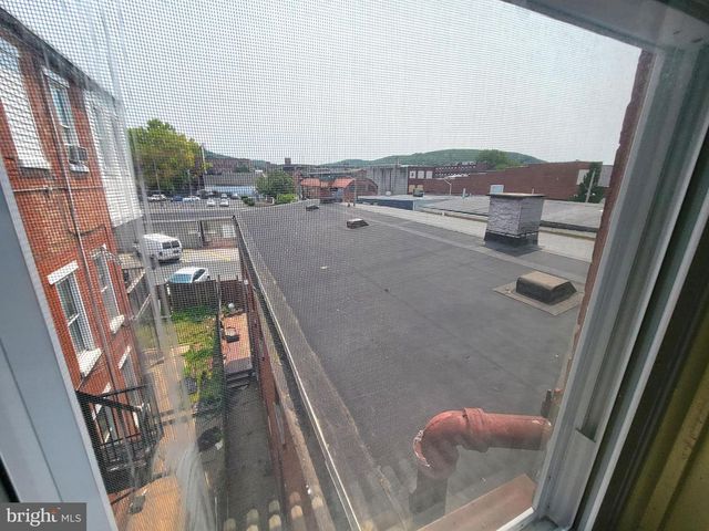 21 S 3RD ST, Reading, PA 19602