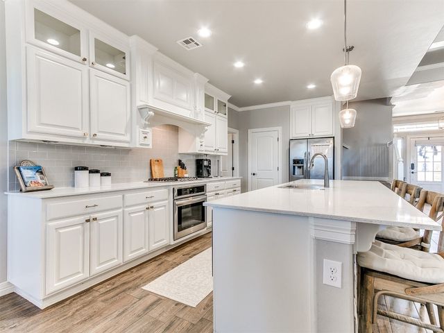 9901 NW 97th Street, Yukon, OK 73099
