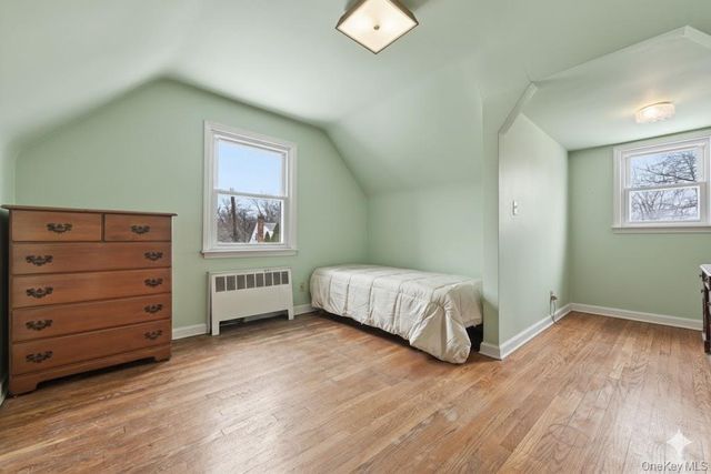 82-59 263rd Street, Floral Park, NY 11004