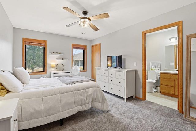 402 St Francis Court, Cross Plains, WI 53528