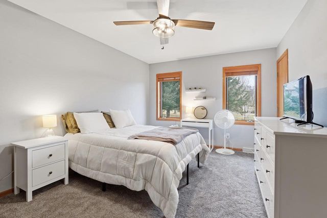 402 St Francis Court, Cross Plains, WI 53528