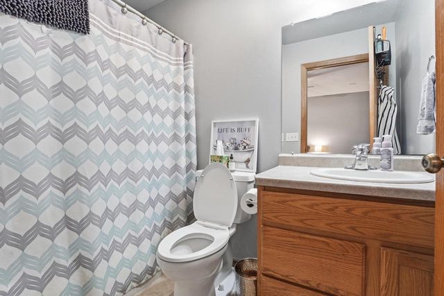 402 St Francis Court, Cross Plains, WI 53528