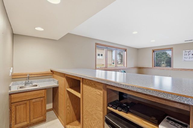 402 St Francis Court, Cross Plains, WI 53528