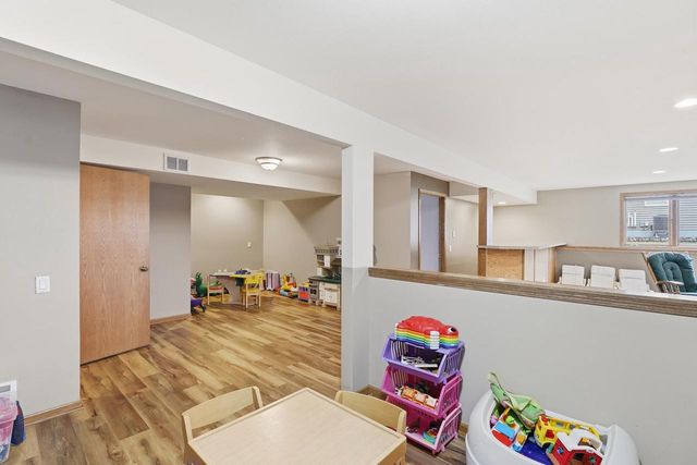 402 St Francis Court, Cross Plains, WI 53528