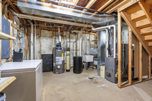 402 St Francis Court, Cross Plains, WI 53528