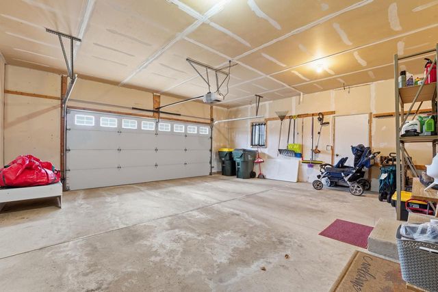 402 St Francis Court, Cross Plains, WI 53528