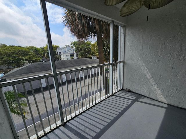 5686 Rock Island Road 126, Tamarac, FL 33319