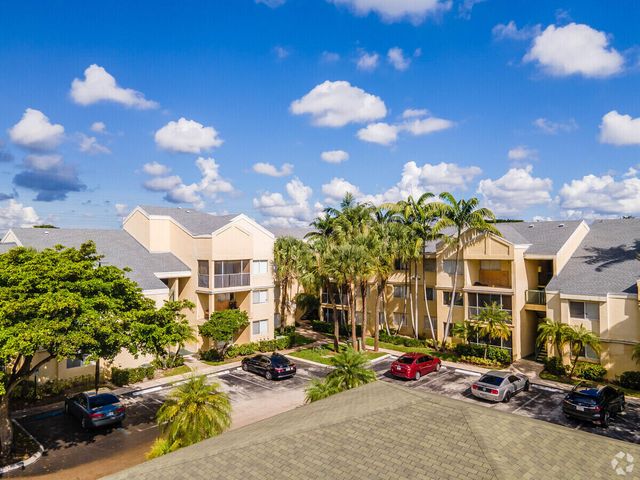 5686 Rock Island Road 126, Tamarac, FL 33319
