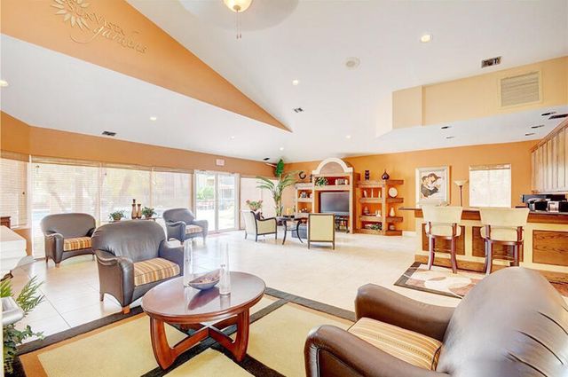 5686 Rock Island Road 126, Tamarac, FL 33319