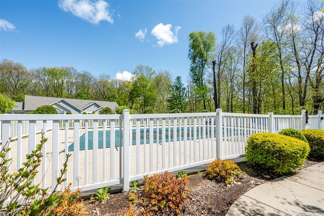 2848 Villa Lane, Benton Harbor, MI 49022