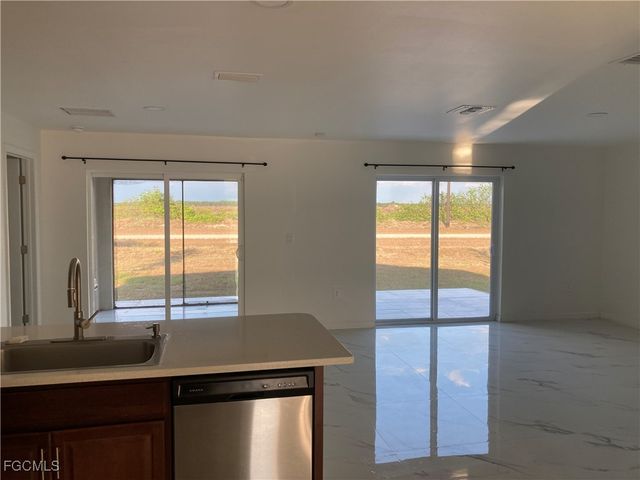 142 Plantation DR, Labelle, FL 33935