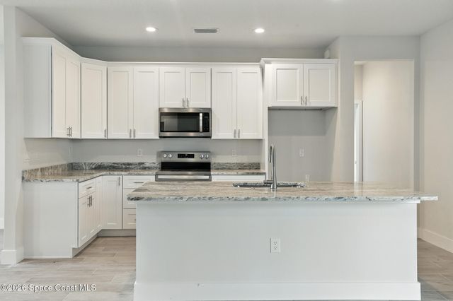 645 Parrotfish Street SW, Palm Bay, FL 32908