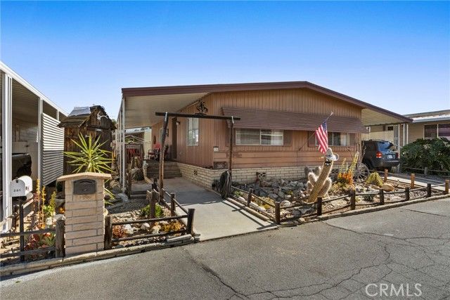 881 N Lake Street 280, Hemet, CA 92544