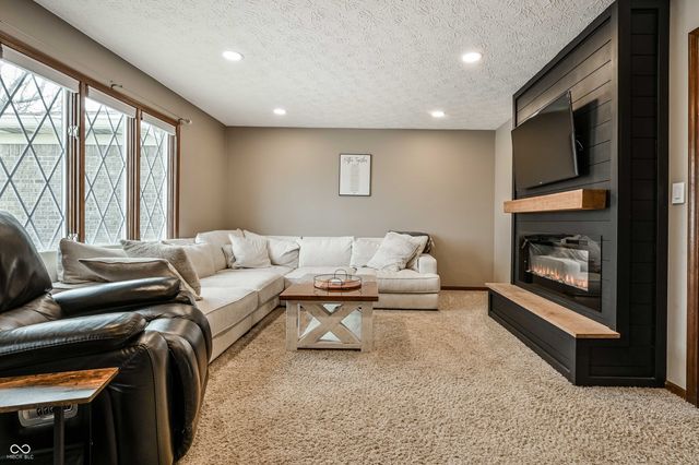 1140 S 600 E, Greenfield, IN 46140