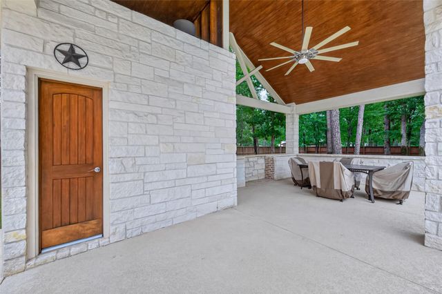 12011 Oak Crest Court, Conroe, TX 77385