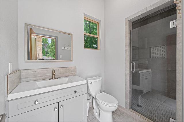 12011 Oak Crest Court, Conroe, TX 77385