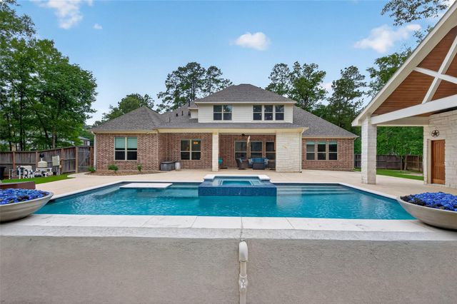 12011 Oak Crest Court, Conroe, TX 77385