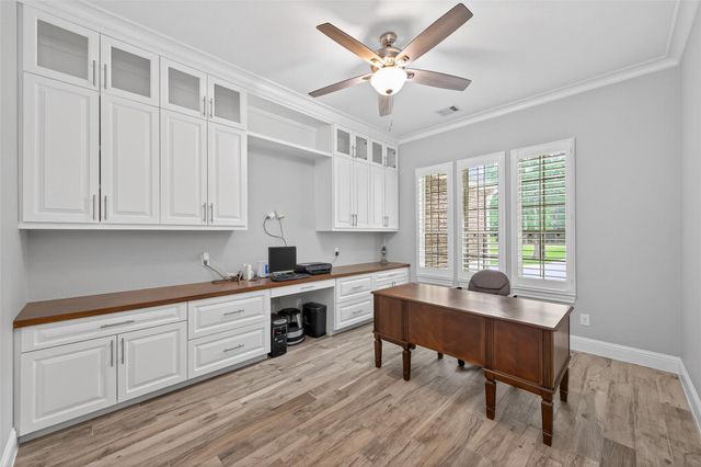 12011 Oak Crest Court, Conroe, TX 77385