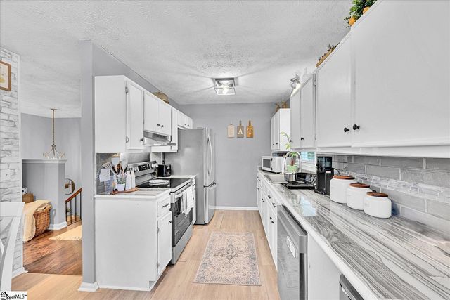 306 Corkwood Drive, Simpsonville, SC 29680