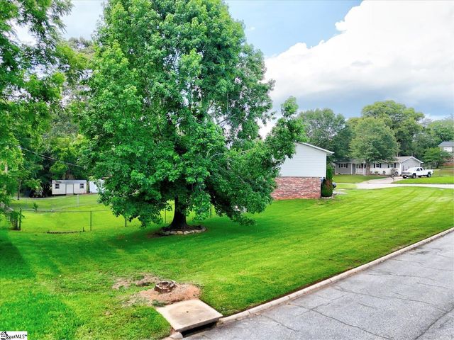 306 Corkwood Drive, Simpsonville, SC 29680