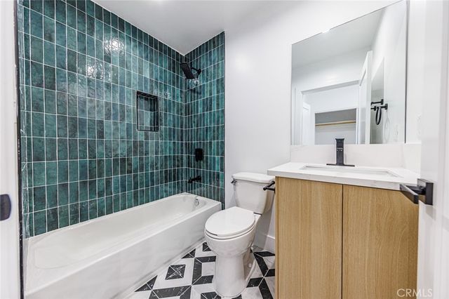 2938 S Sycamore Avenue 4, Los Angeles, CA 90016