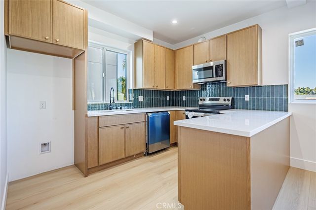 2938 S Sycamore Avenue 4, Los Angeles, CA 90016