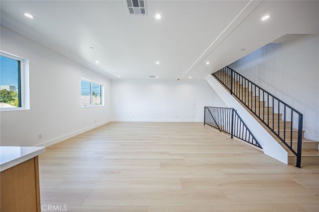2938 S Sycamore Avenue 4, Los Angeles, CA 90016