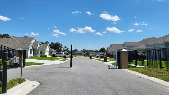 605 ARIA DR., Lakeland, FL 33813