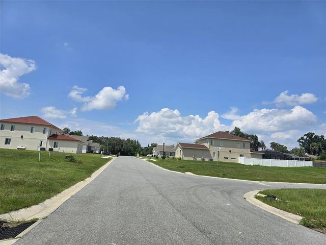 605 ARIA DR., Lakeland, FL 33813