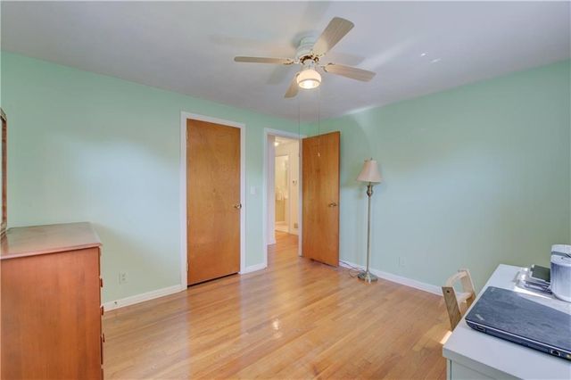 16 Superior St, Warwick, RI 02886