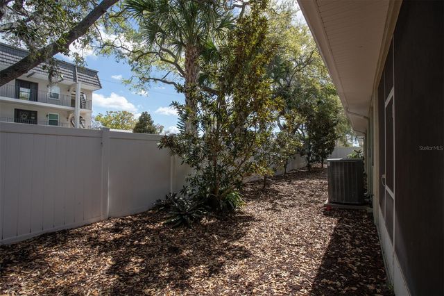 9719 TAYLOR ROSE LANE, Seminole, FL 33777