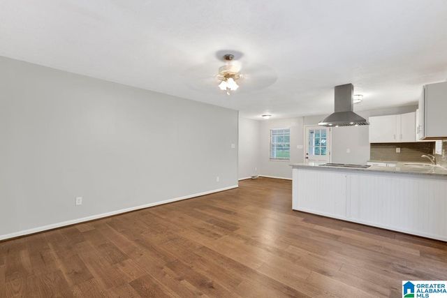 6420 WHITE COURT, Bessemer, AL 35023