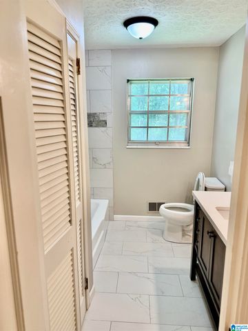 6420 WHITE COURT, Bessemer, AL 35023