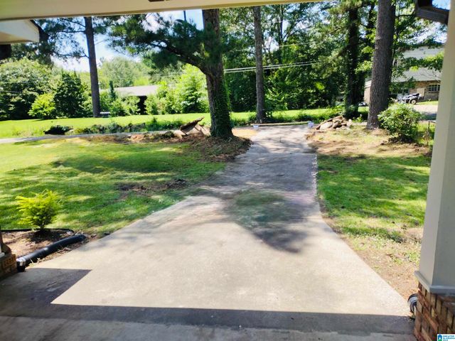 6420 WHITE COURT, Bessemer, AL 35023