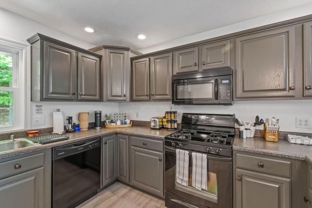 444 Grand Ridge Drive, Howard, OH 43028