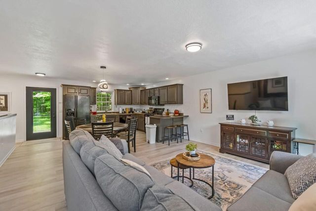 444 Grand Ridge Drive, Howard, OH 43028