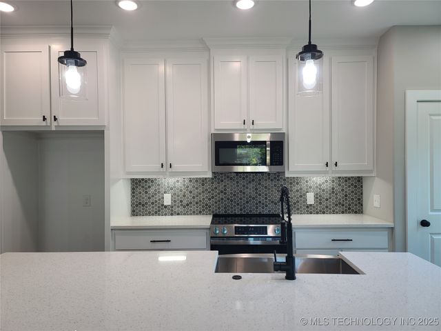 513 NE 5th Avenue, Durant, OK 74701