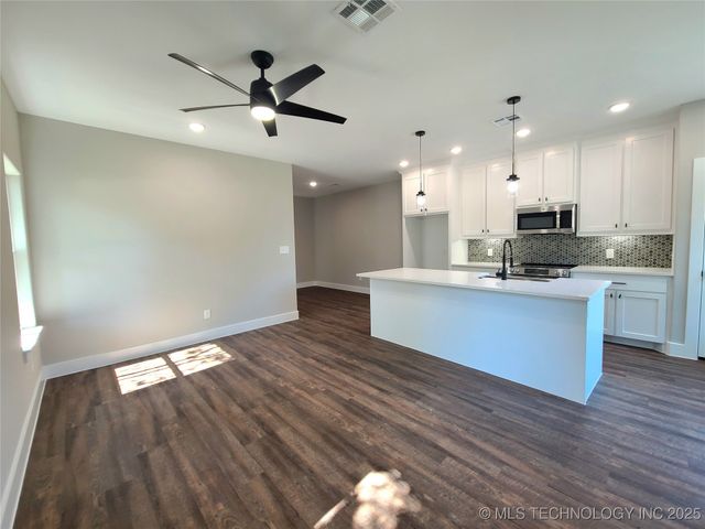 513 NE 5th Avenue, Durant, OK 74701