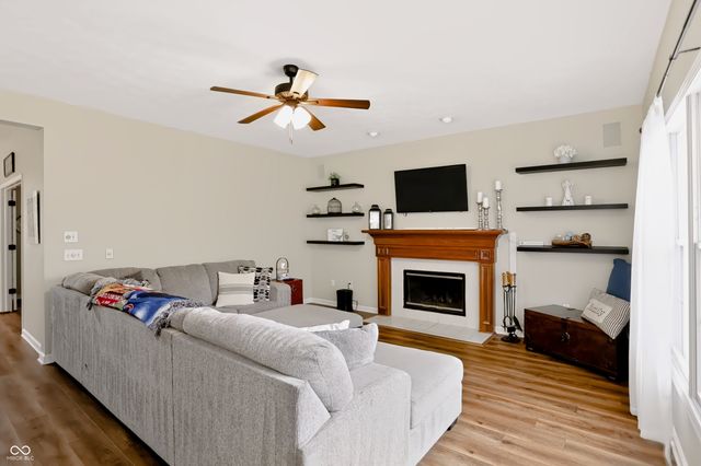 7253 Shag Oak Drive, Noblesville, IN 46062